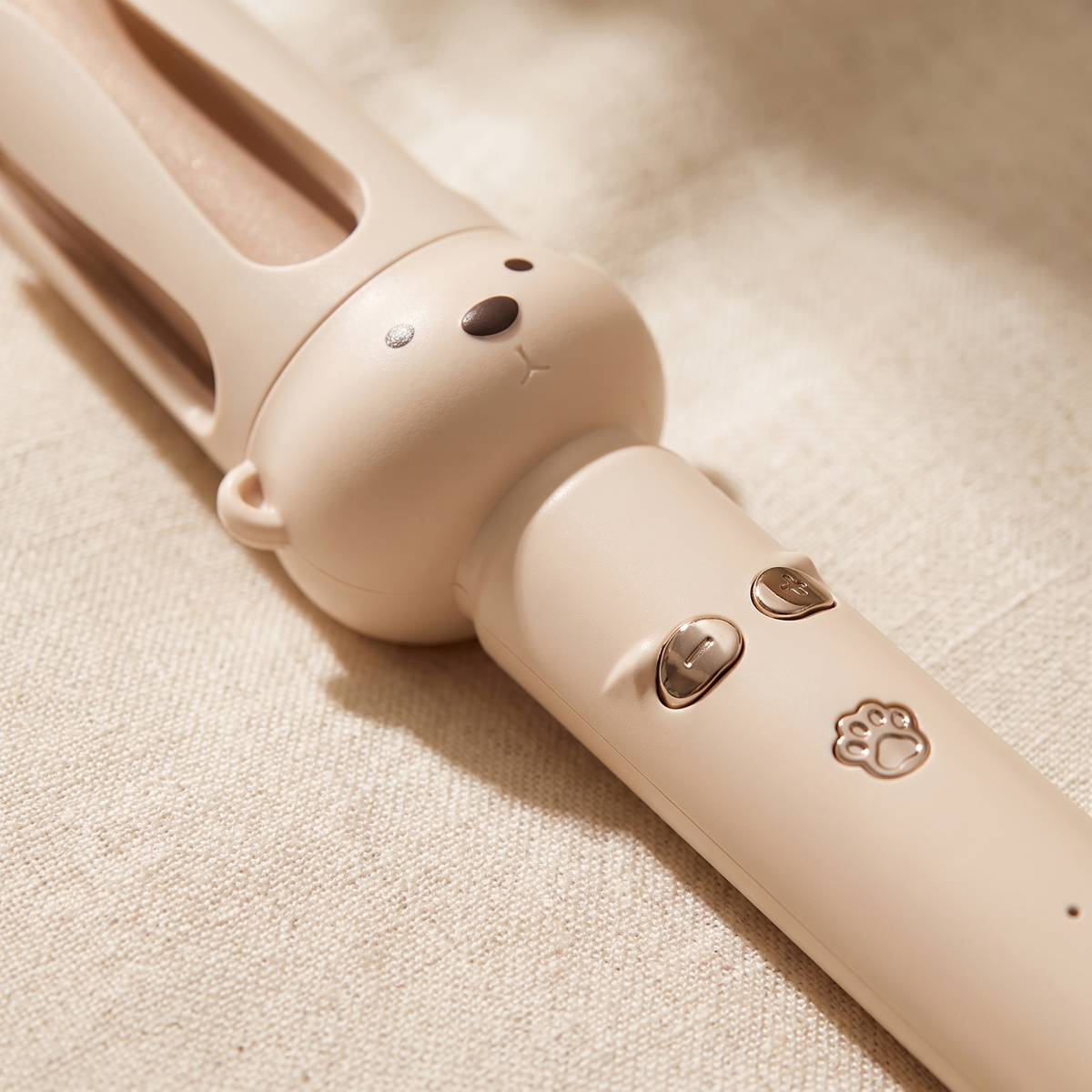 Close up of the Maren anti scald tip and controls