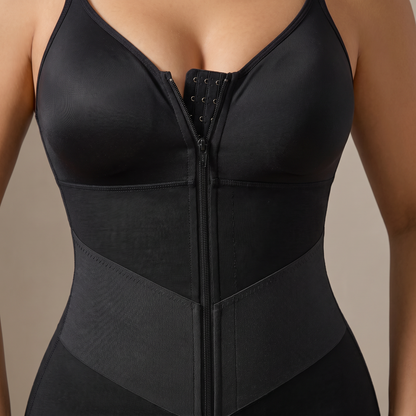 Detail of the front zip and V shaped panel
